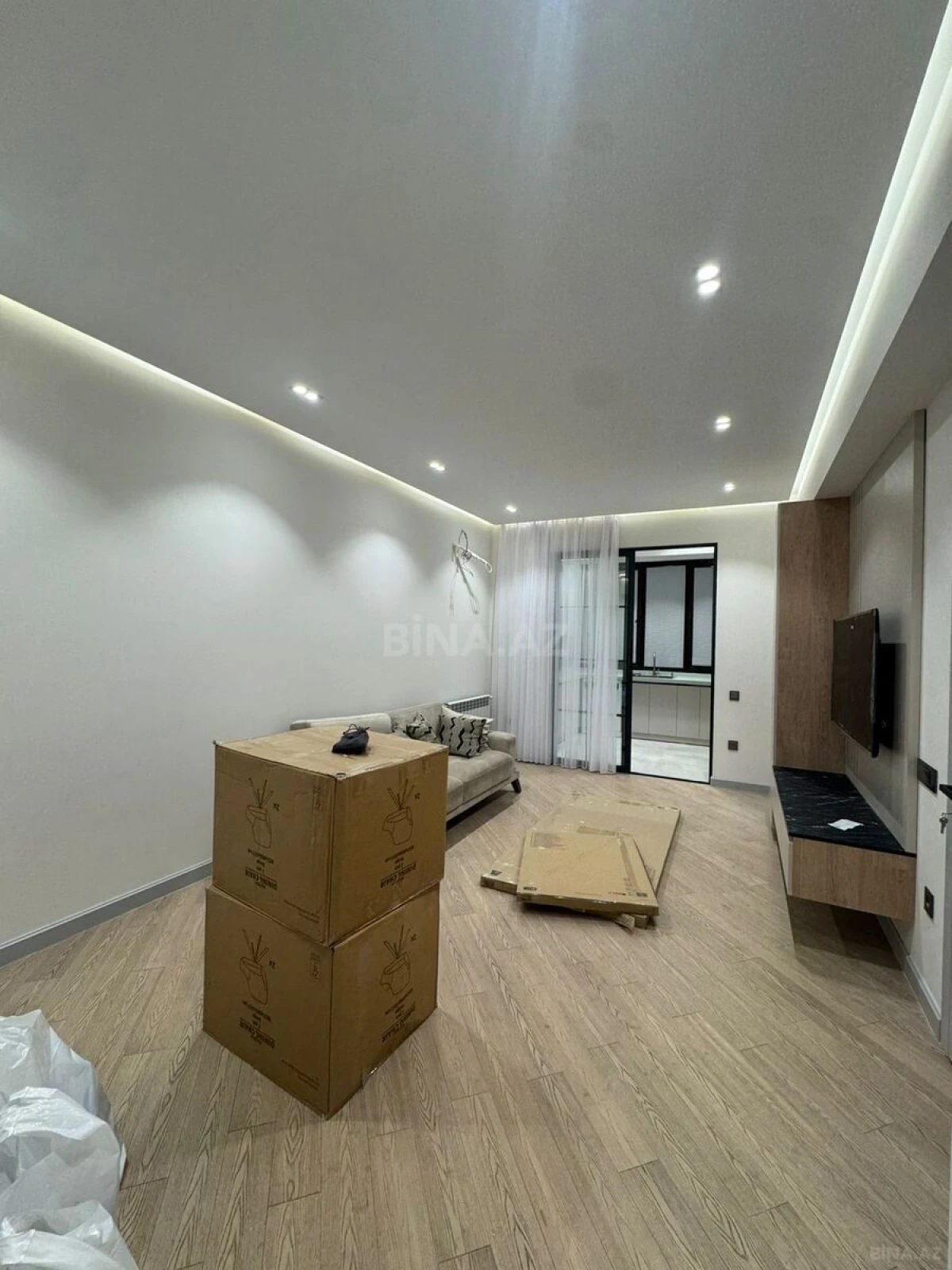 Kirayə verilir 3 otaqlı mənzil 100 m²