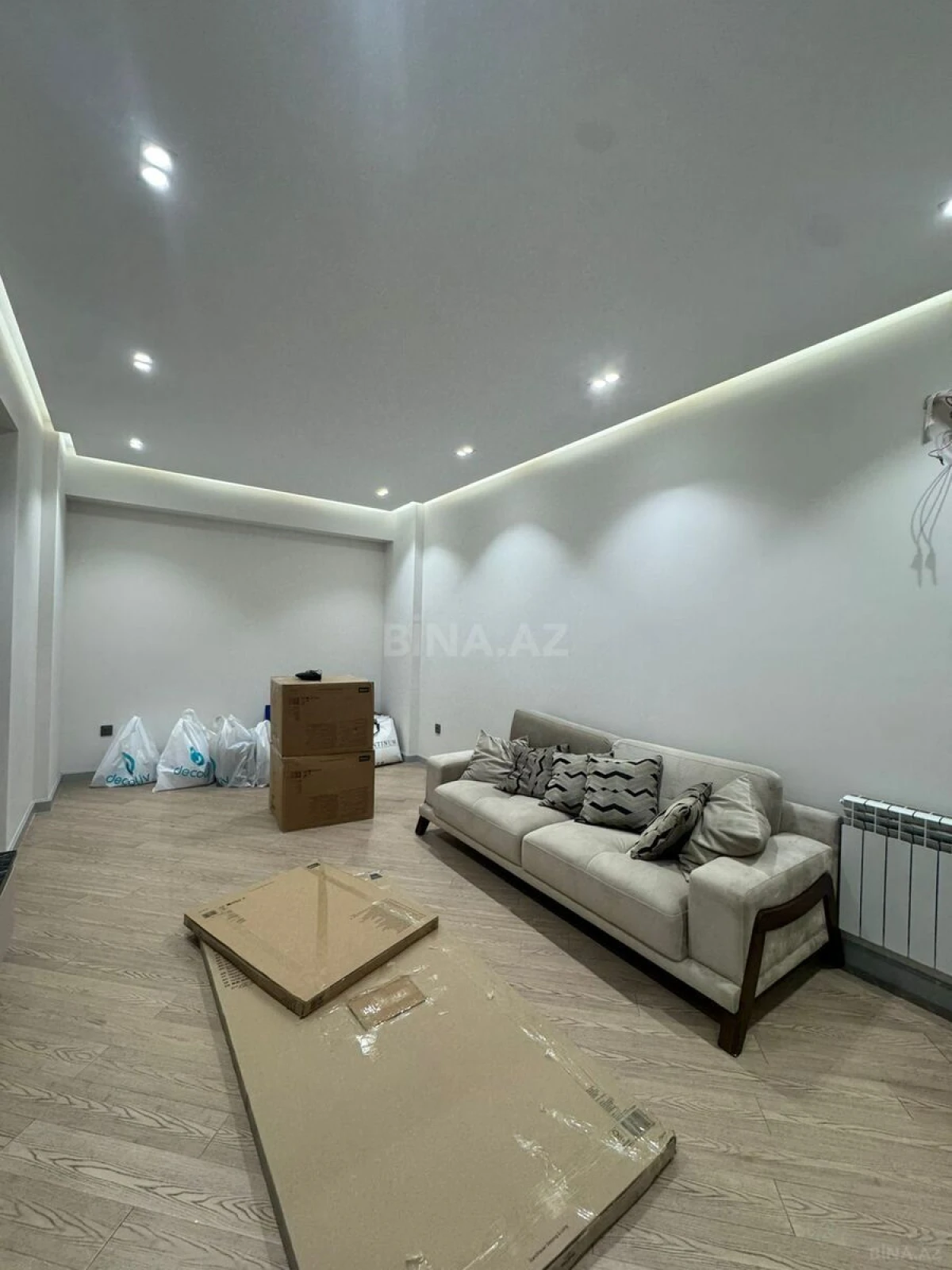 Kirayə verilir 3 otaqlı mənzil 100 m²