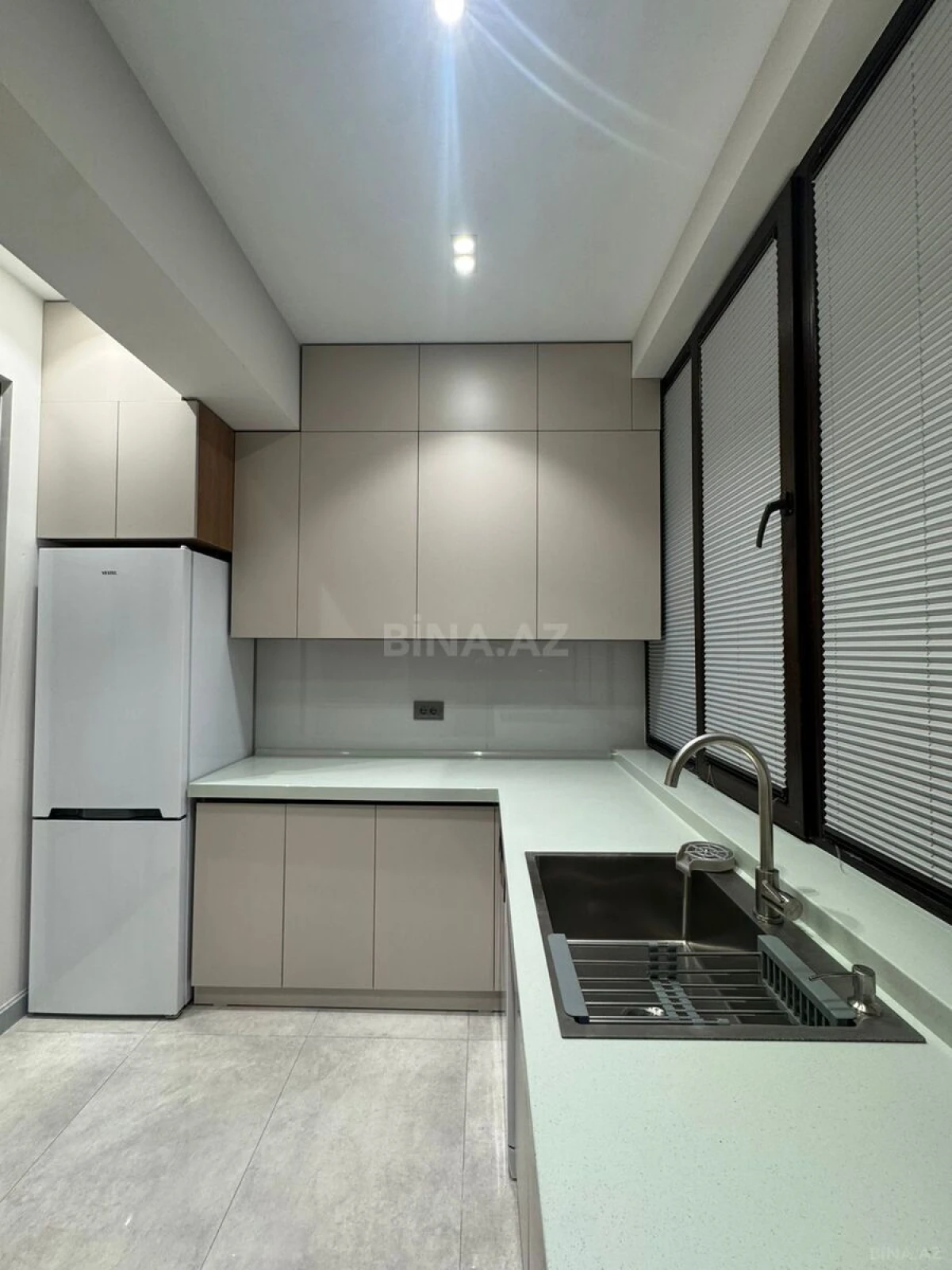 Kirayə verilir 3 otaqlı mənzil 100 m²