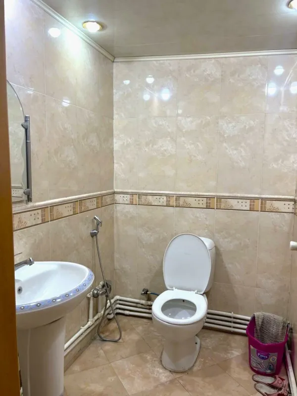 Satılır 3 otaqlı mənzil 138 m²