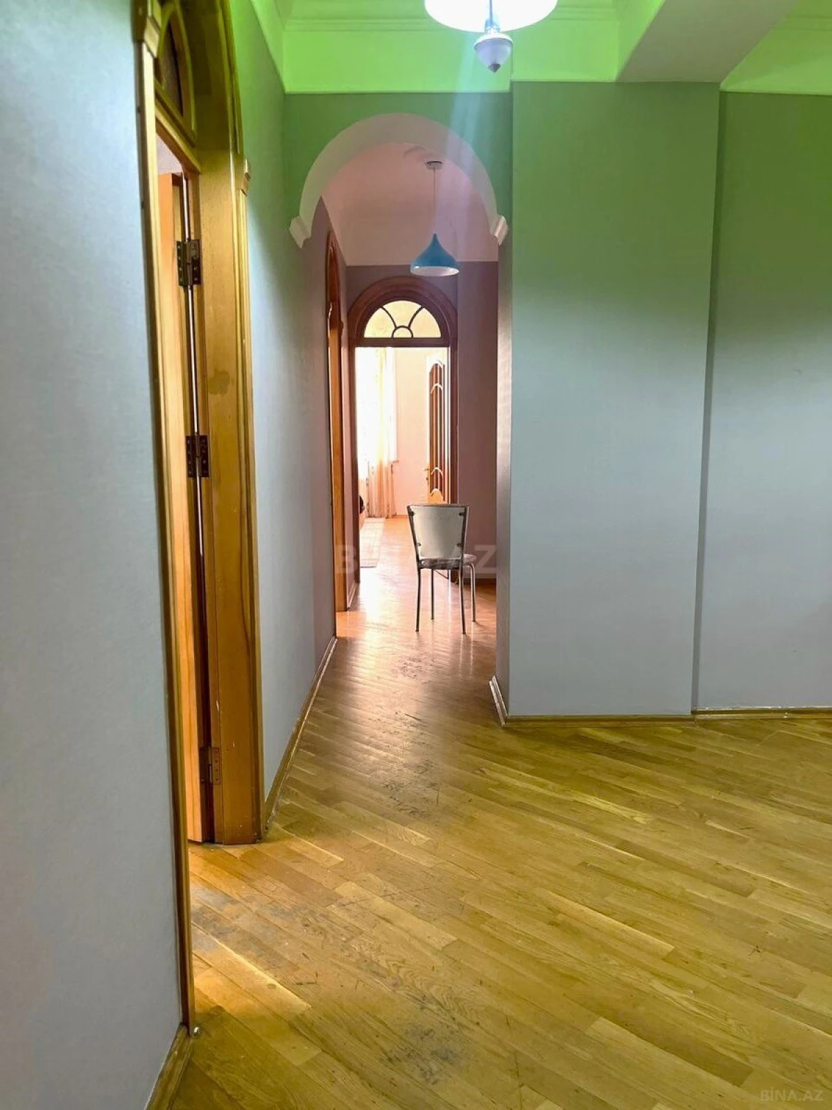 Satılır 3 otaqlı mənzil 138 m²