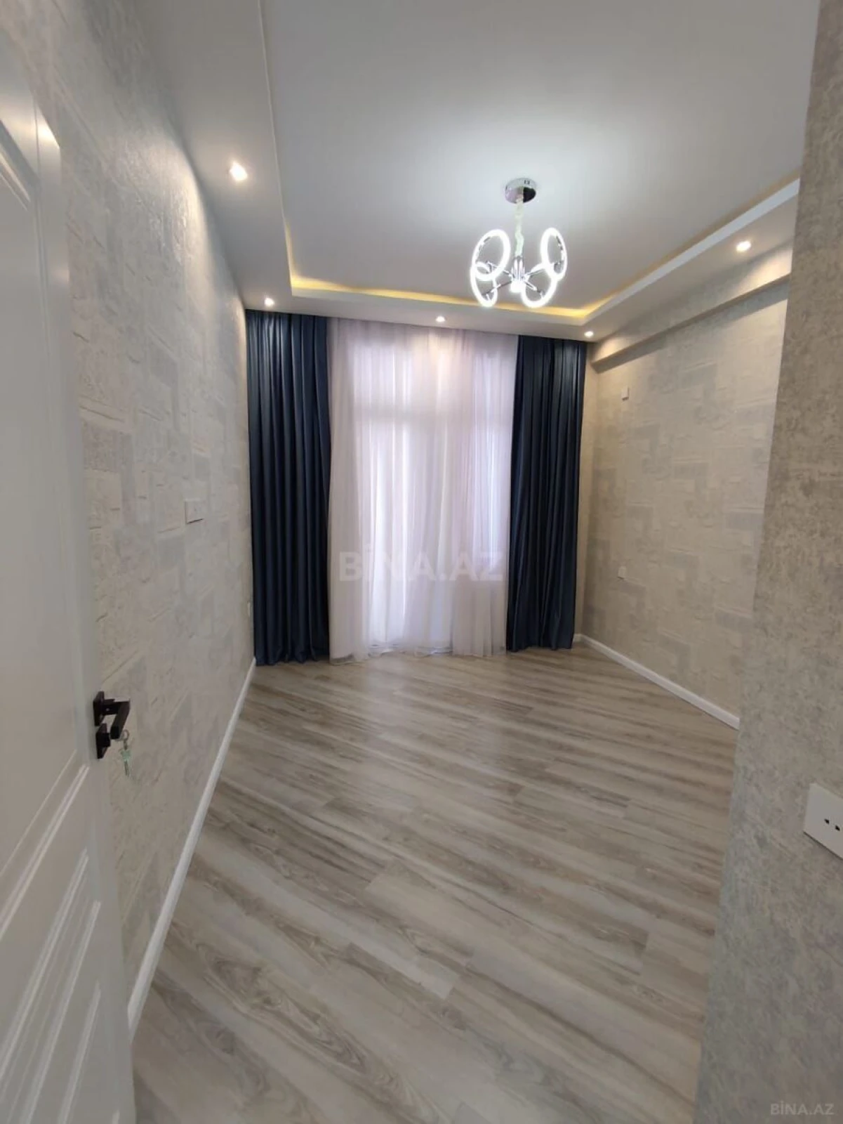 Satılır 2 otaqlı mənzil 50 m²
