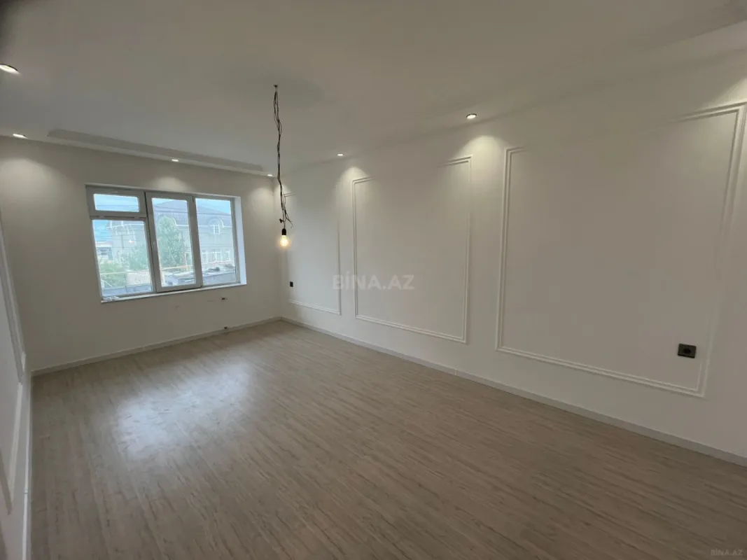 Satılır 4 otaqlı həyət evi 175 m²