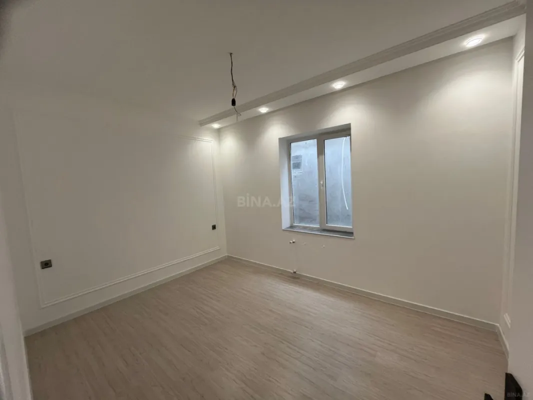 Satılır 4 otaqlı həyət evi 175 m²