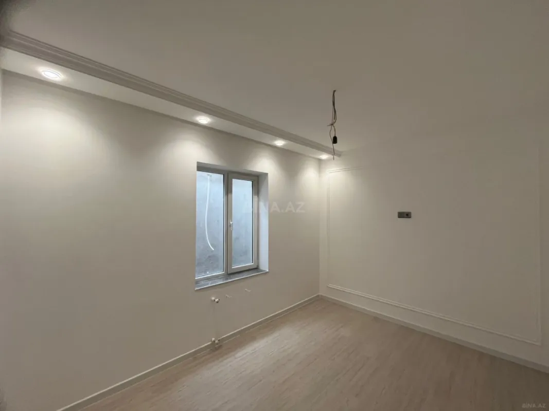 Satılır 4 otaqlı həyət evi 175 m²