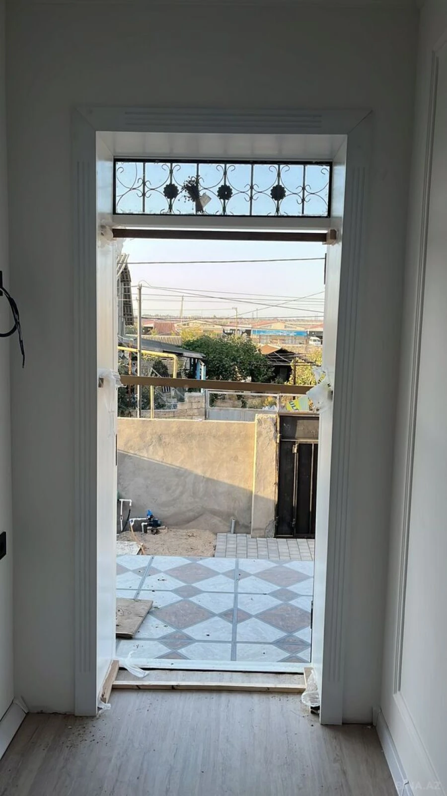 Satılır 4 otaqlı həyət evi 175 m²