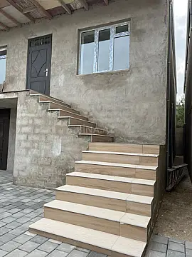 Satılır 4 otaqlı həyət evi 175 m²