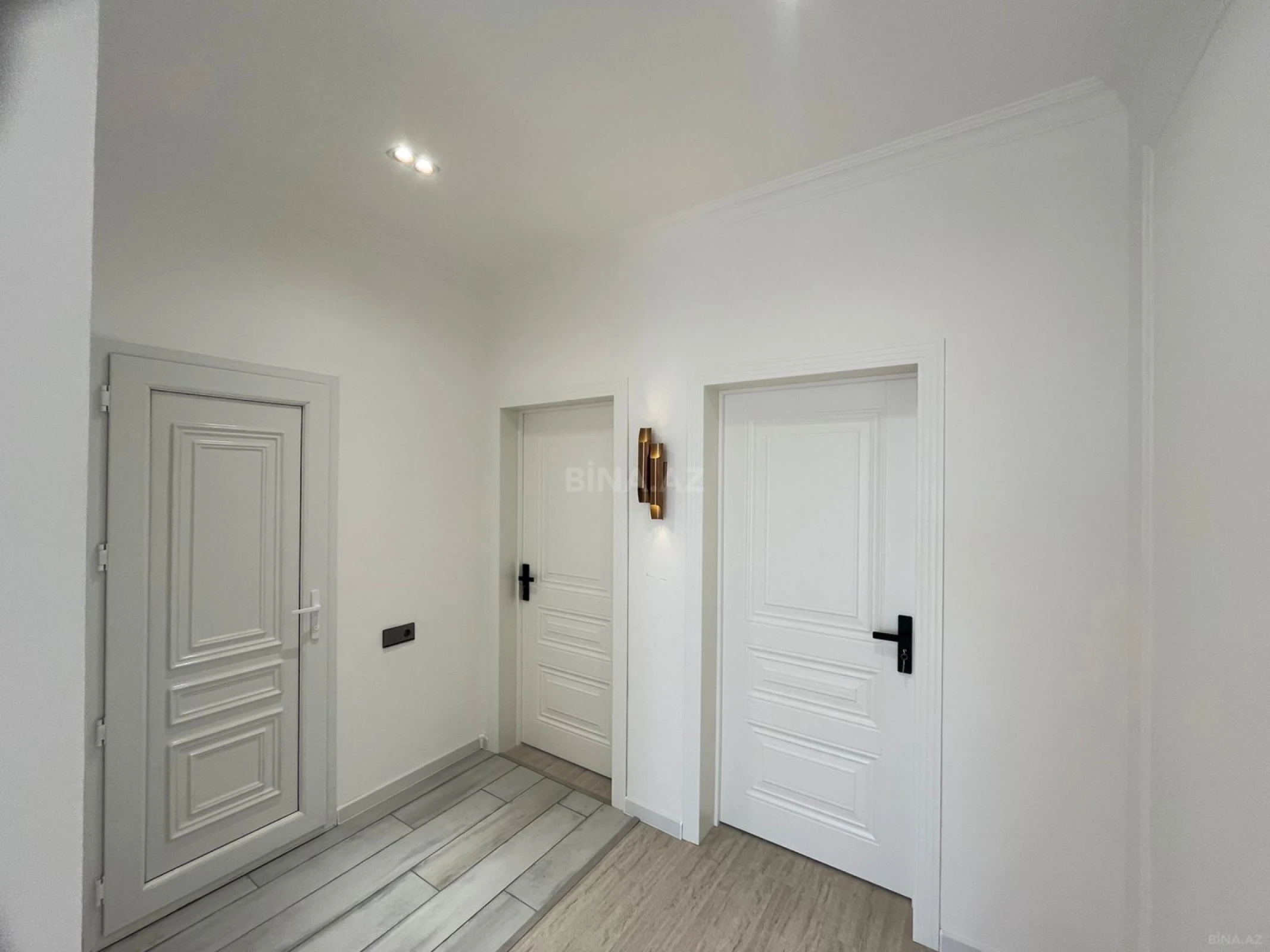 Satılır 4 otaqlı həyət evi 175 m²