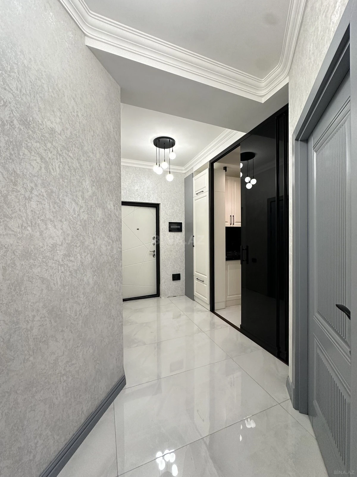 Satılır 2 otaqlı mənzil 70 m²