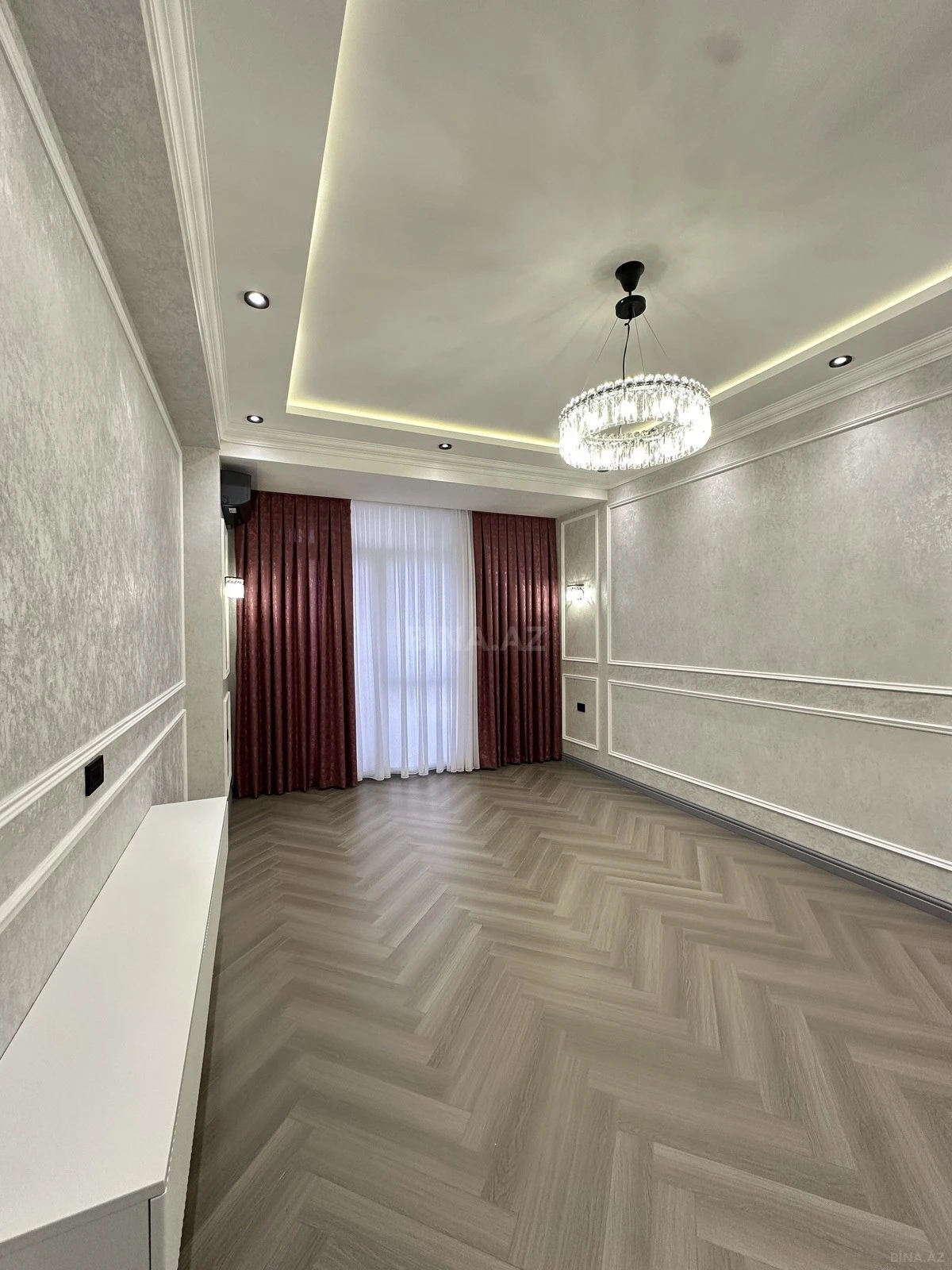 Satılır 2 otaqlı mənzil 70 m²