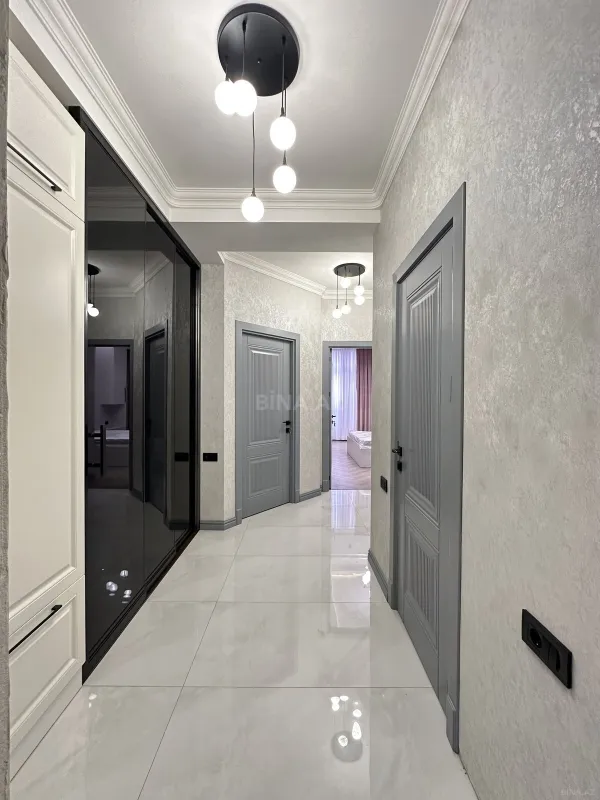 Satılır 2 otaqlı mənzil 70 m²