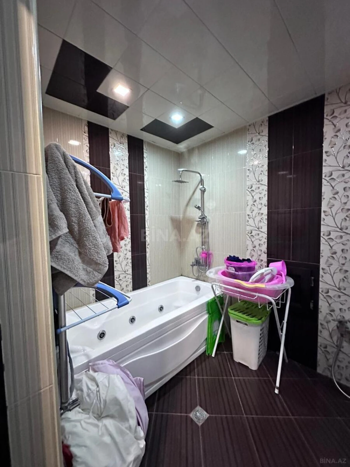 Satılır 2 otaqlı mənzil 94 m²