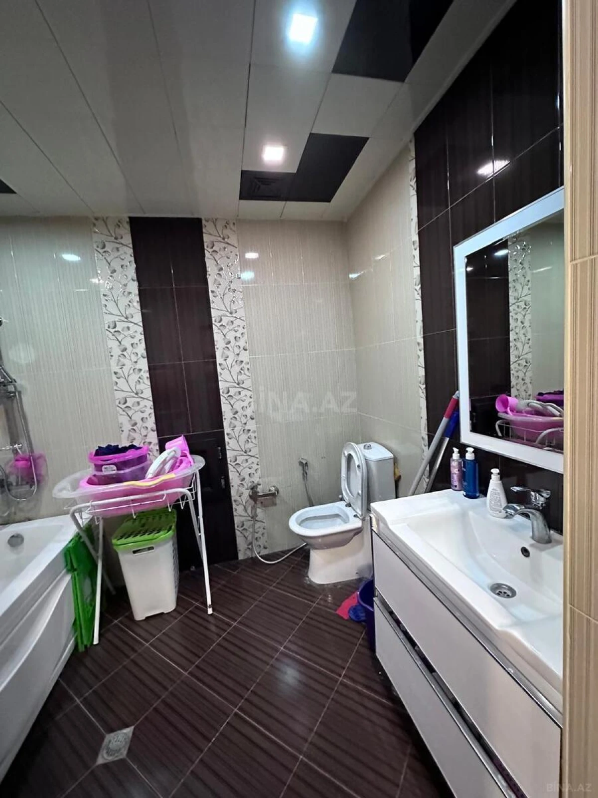 Satılır 2 otaqlı mənzil 94 m²