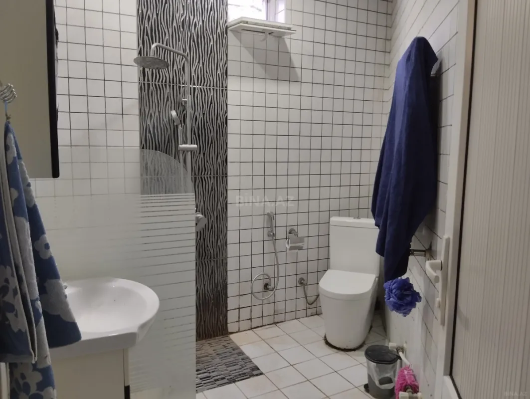 Satılır 7 otaqlı həyət evi 170 m²