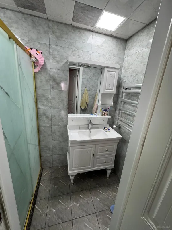 Satılır 3 otaqlı mənzil 92 m²