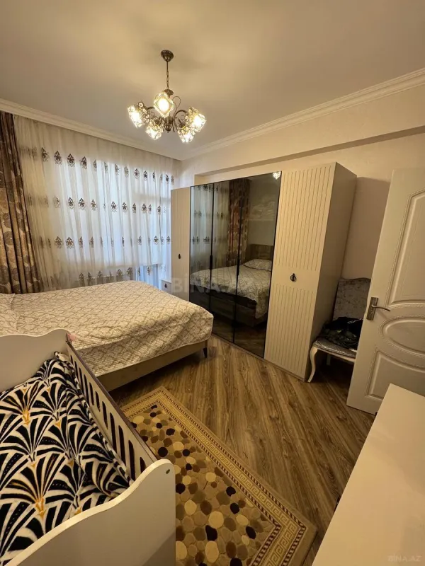 Satılır 3 otaqlı mənzil 92 m²