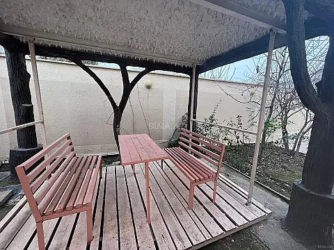 Satılır 7 otaqlı həyət evi 350 m²