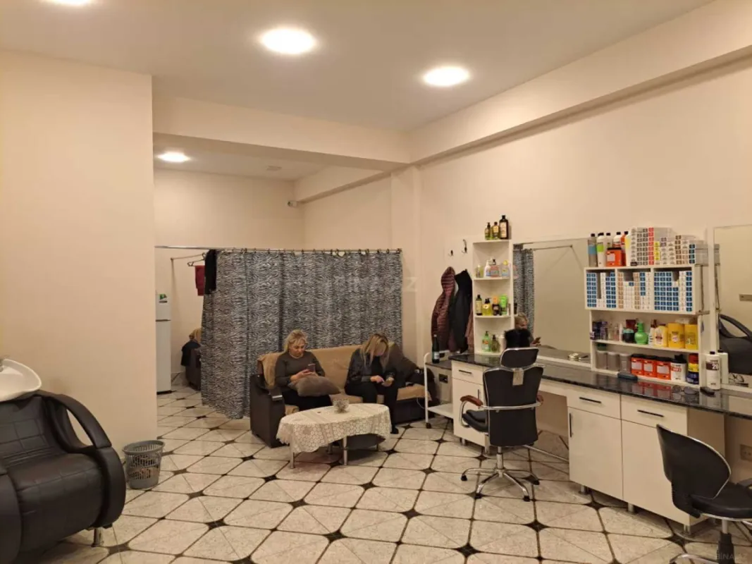 Satılır obyekt 48 m²