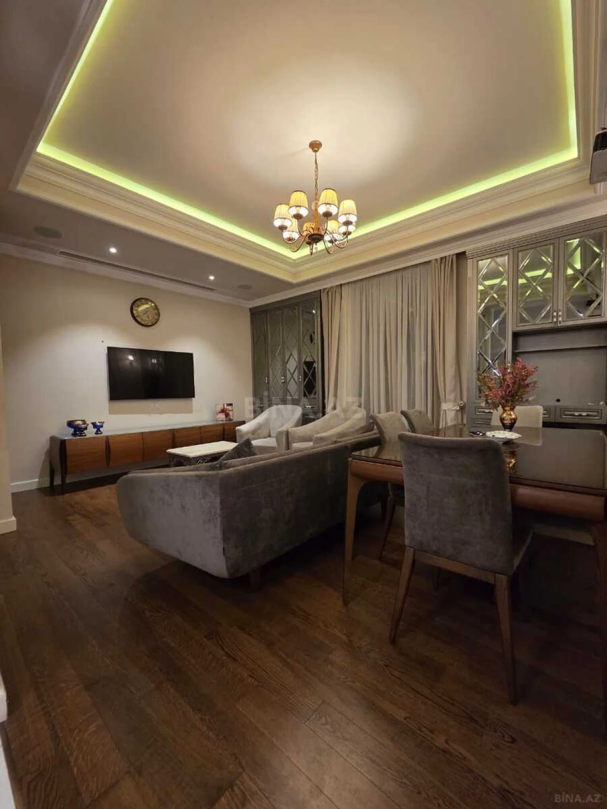 Kirayə verilir 3 otaqlı mənzil 110 m²