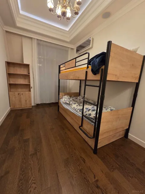 Kirayə verilir 3 otaqlı mənzil 110 m²