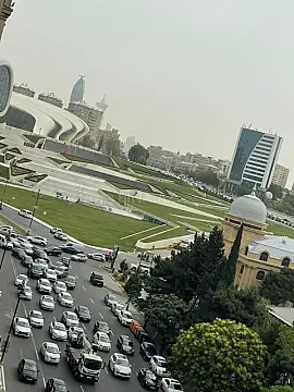 Satılır 4 otaqlı mənzil 100 m²