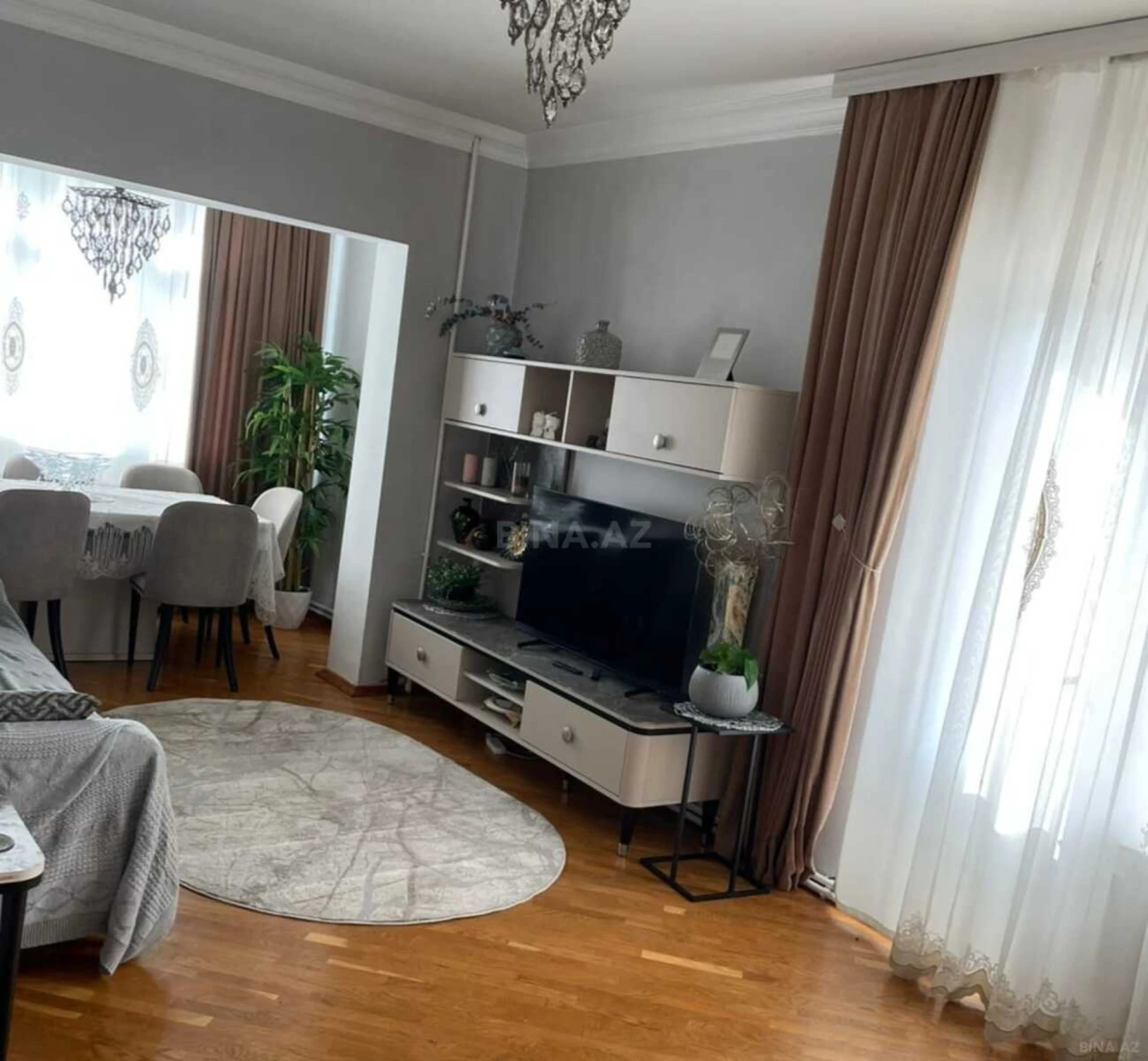 Satılır 4 otaqlı mənzil 100 m²