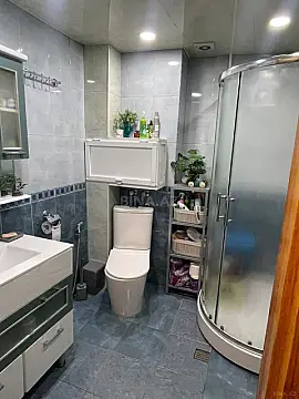 Satılır 4 otaqlı mənzil 100 m²