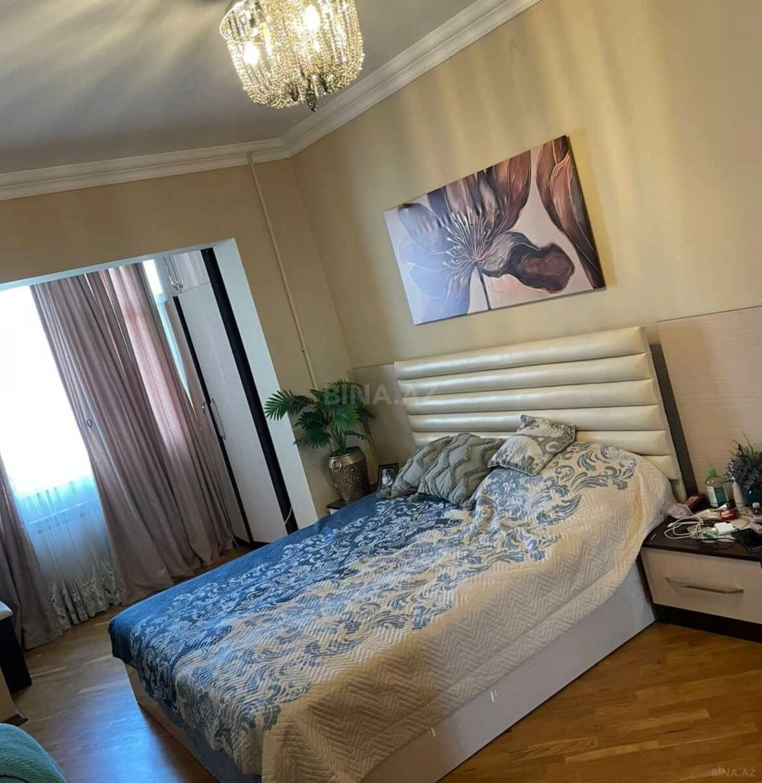 Satılır 4 otaqlı mənzil 100 m²