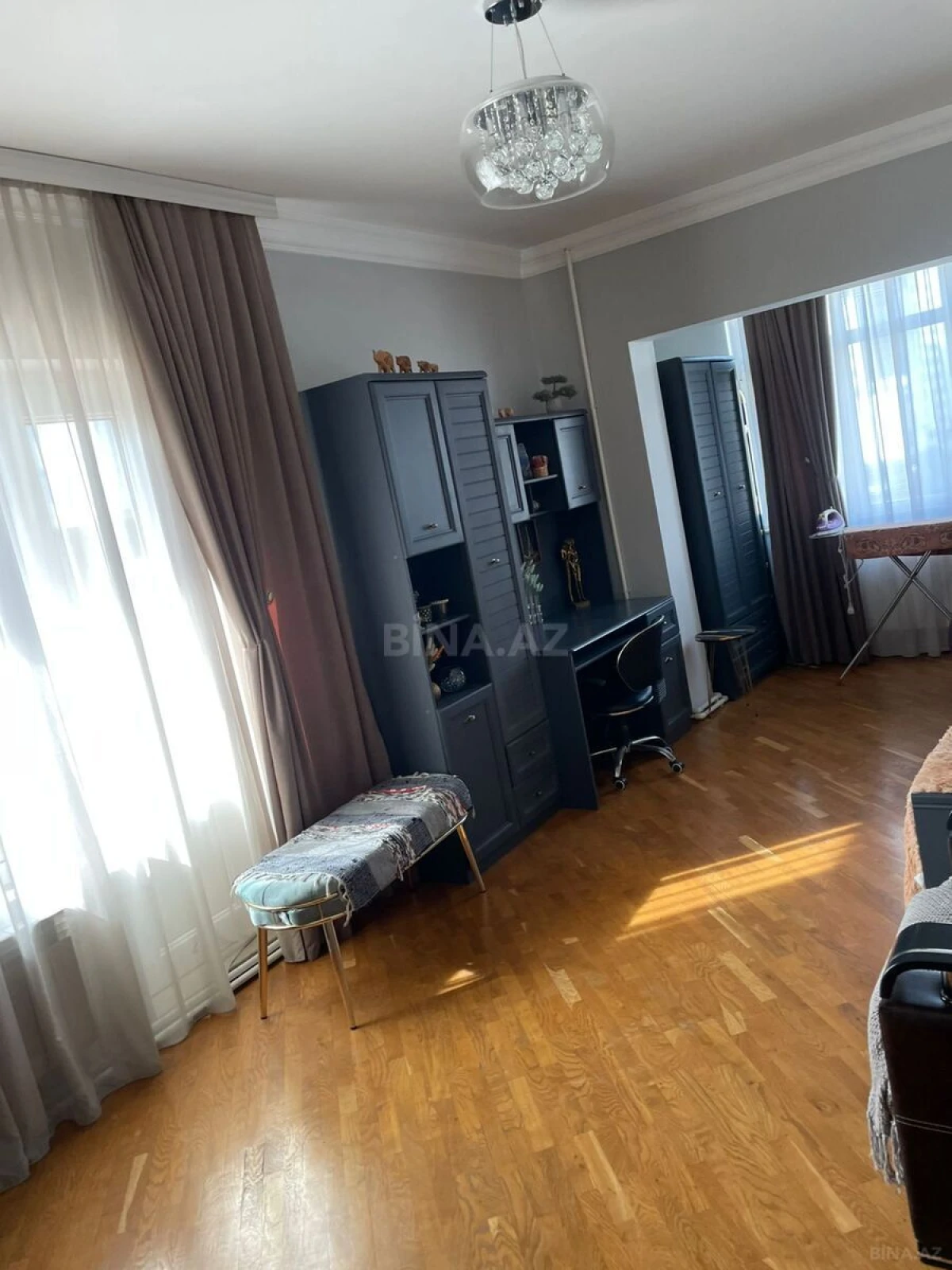 Satılır 4 otaqlı mənzil 100 m²