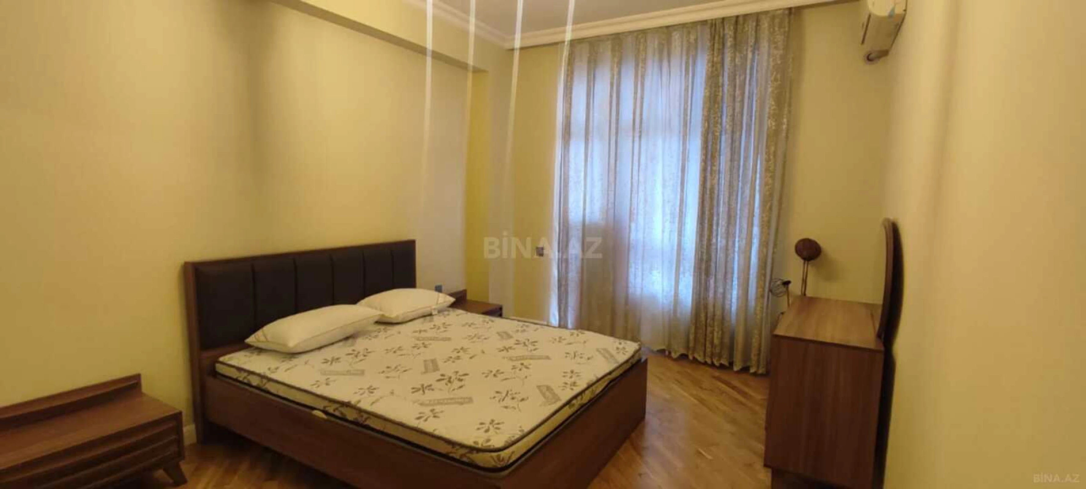 Kirayə verilir 2 otaqlı mənzil 87 m²