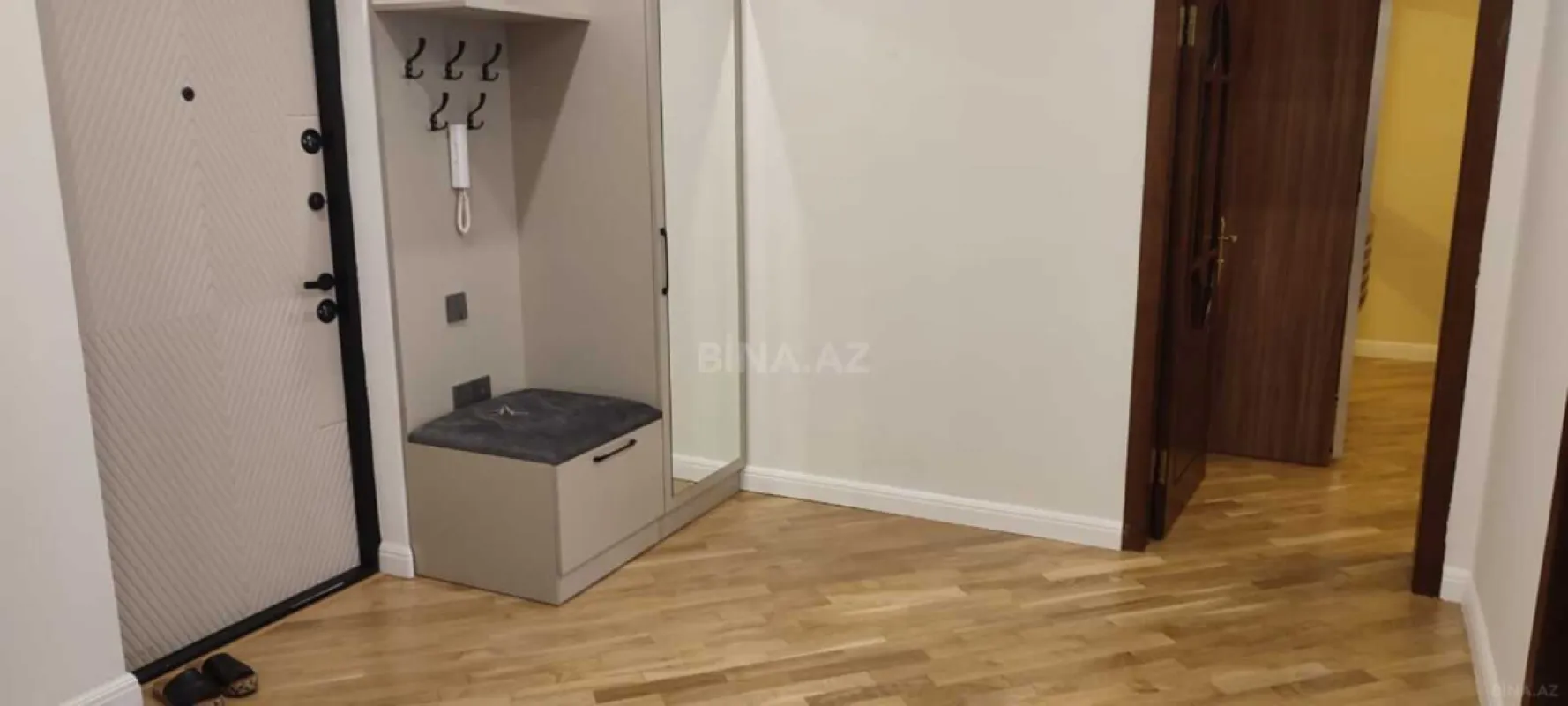 Kirayə verilir 2 otaqlı mənzil 87 m²