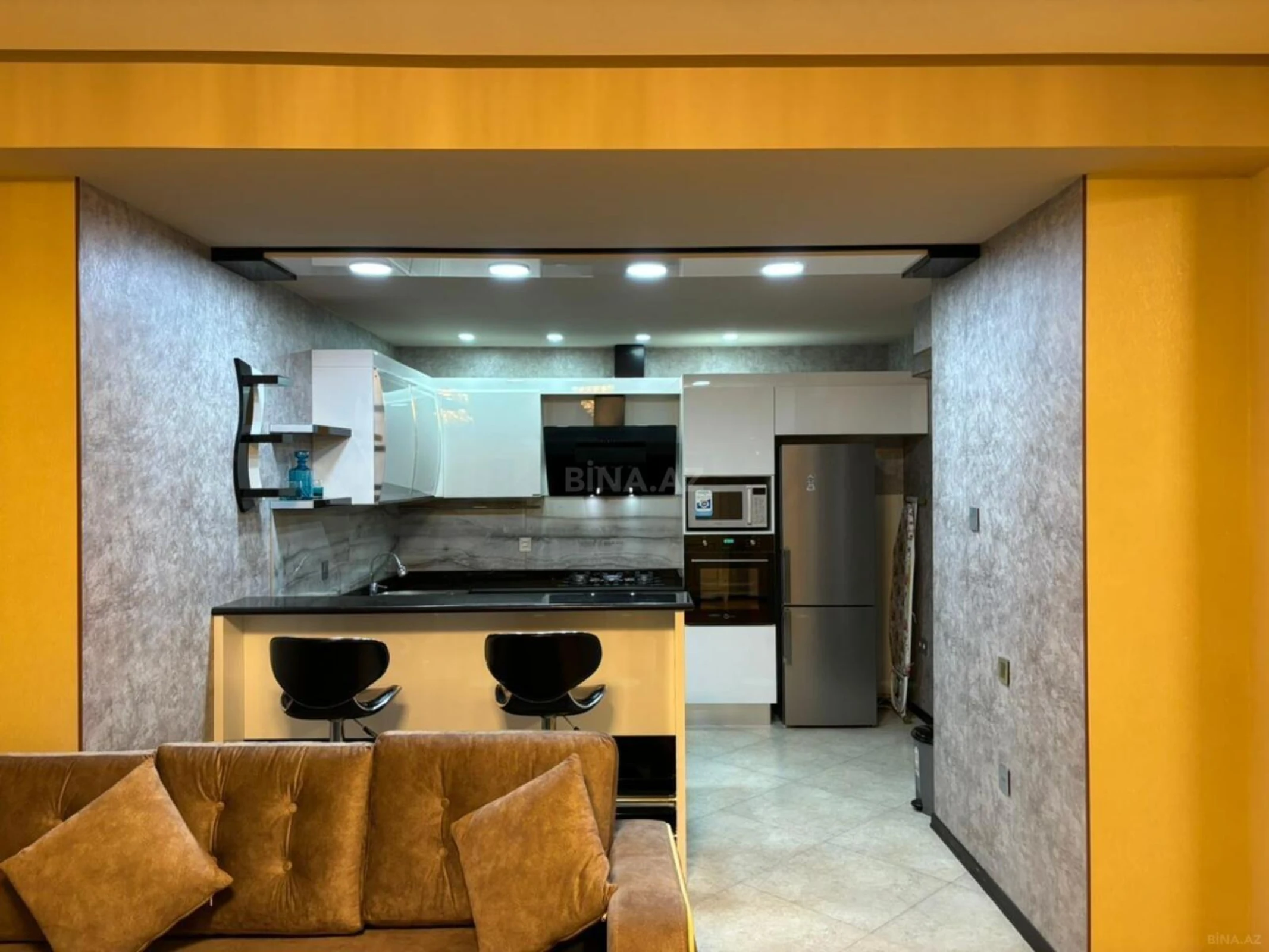 Kirayə verilir 3 otaqlı mənzil 119 m²