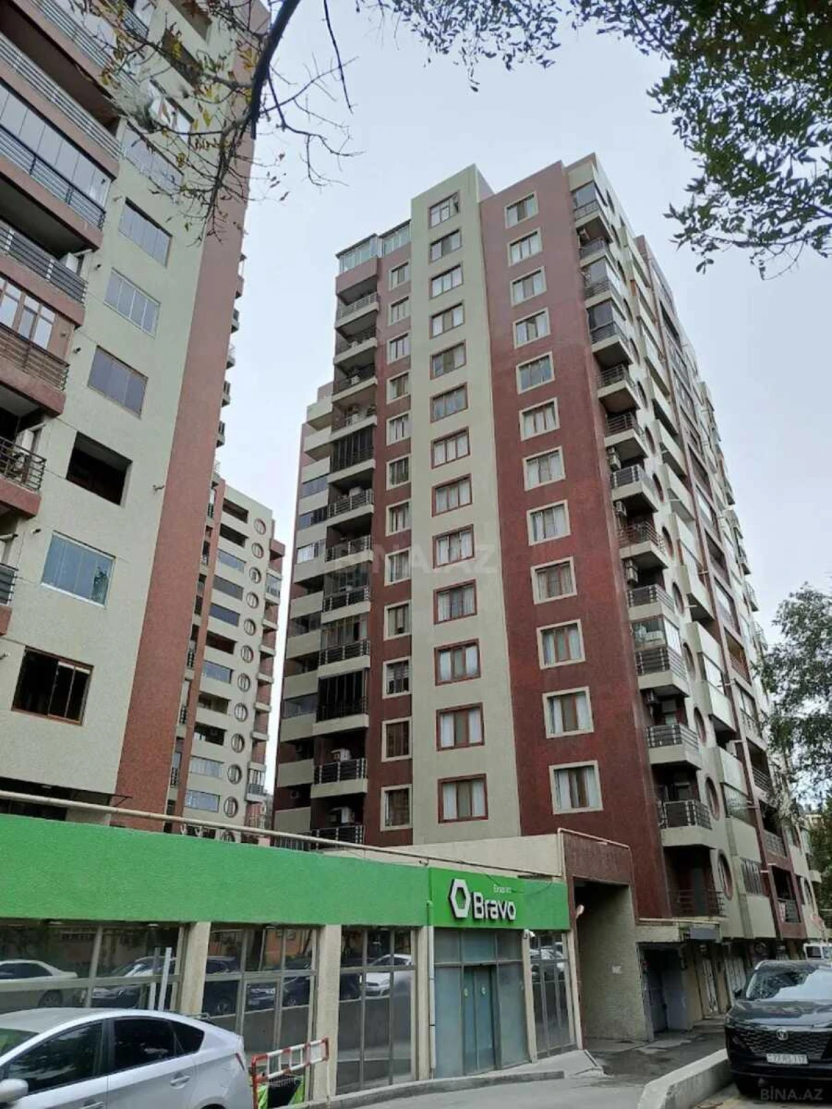 Satılır 3 otaqlı mənzil 115 m²