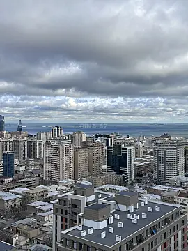 Satılır 3 otaqlı mənzil 232 m²