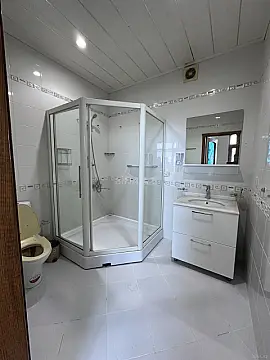 Satılır 3 otaqlı mənzil 232 m²