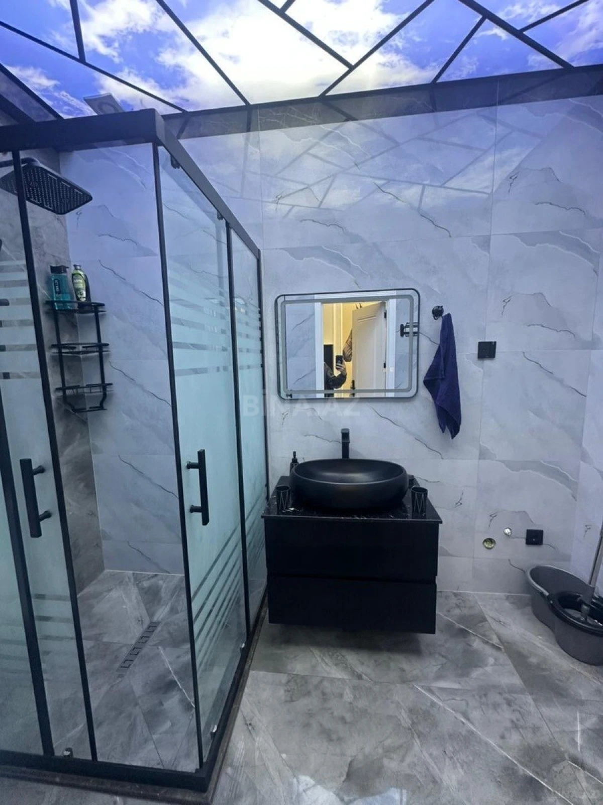 Kirayə verilir 3 otaqlı mənzil 122 m²