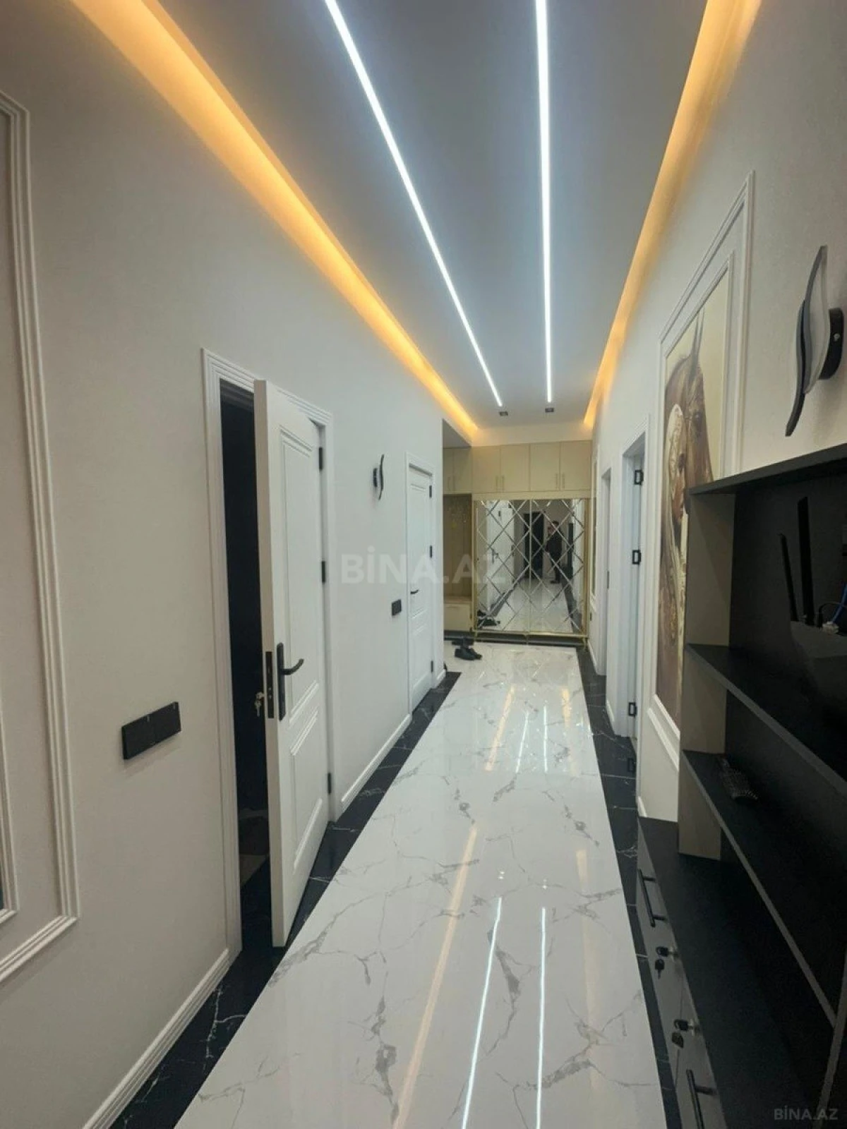 Kirayə verilir 3 otaqlı mənzil 122 m²