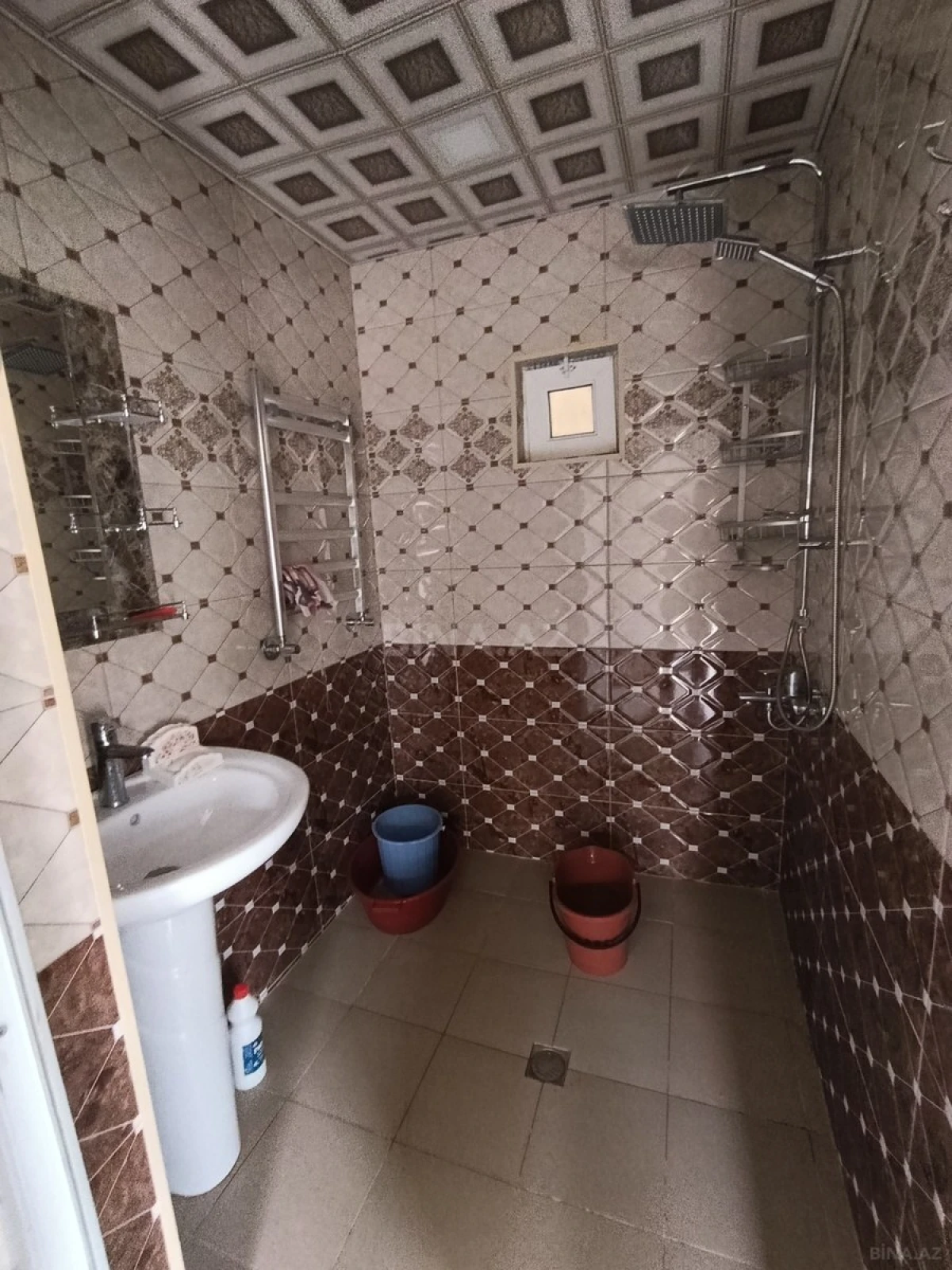 Kirayə verilir 2 otaqlı həyət evi 90 m²