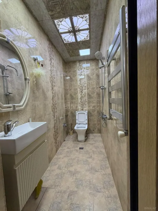 Satılır 2 otaqlı mənzil 65 m²