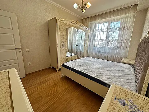 Kirayə verilir 2 otaqlı mənzil 70 m²
