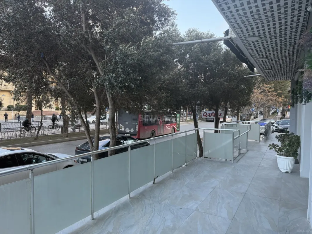 Kirayə verilir obyekt 116 m²