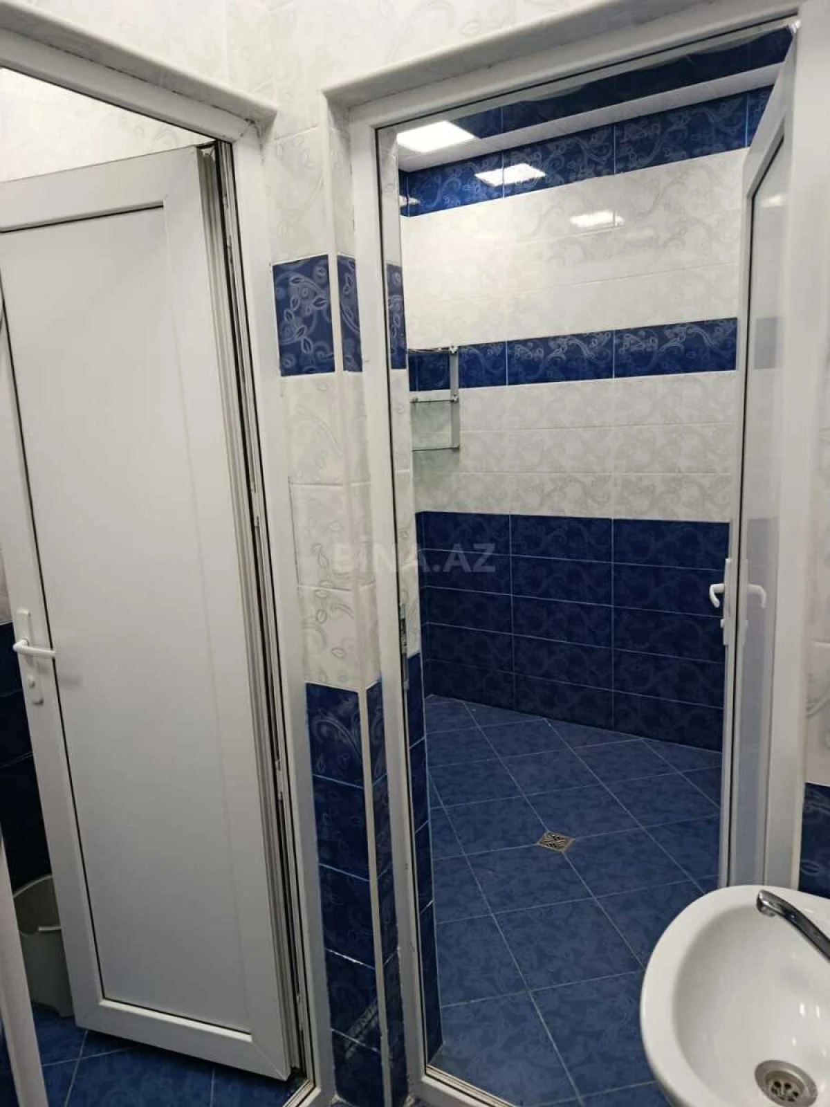 Satılır 5 otaqlı həyət evi 200 m²