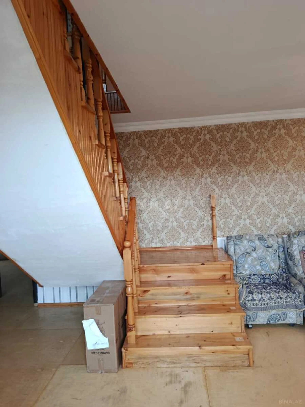Satılır 5 otaqlı həyət evi 200 m²