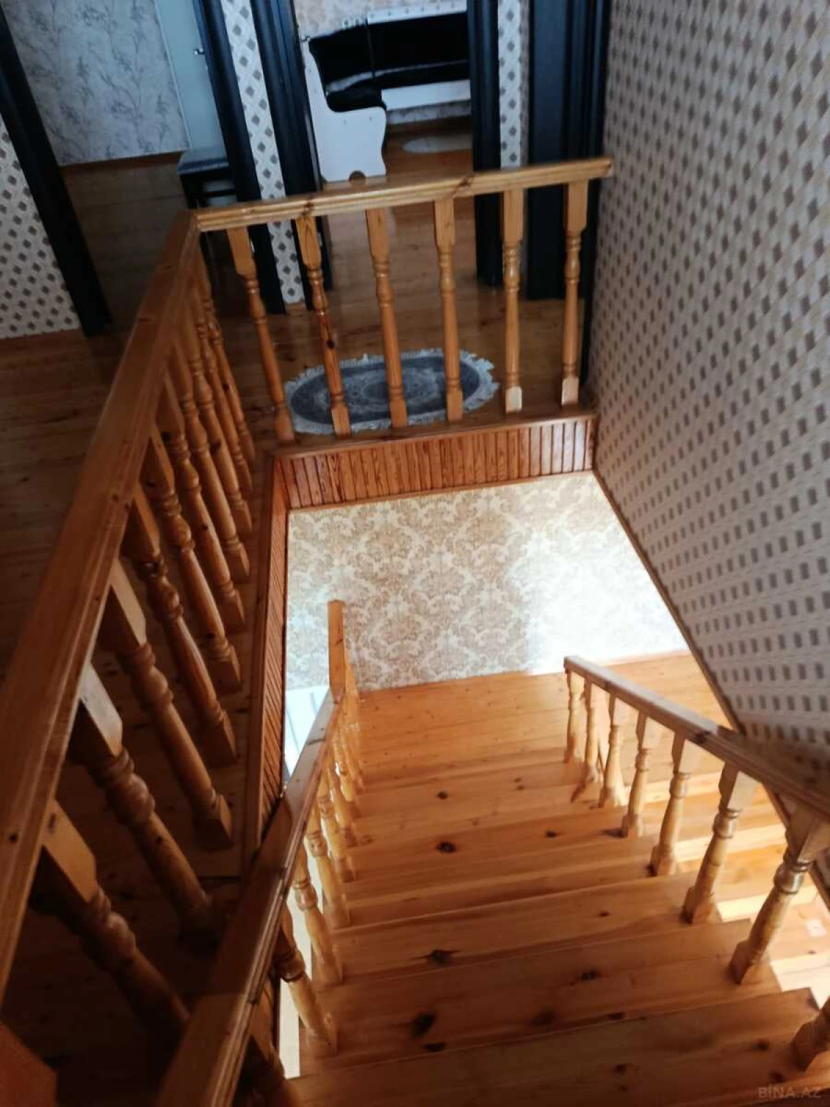 Satılır 5 otaqlı həyət evi 200 m²