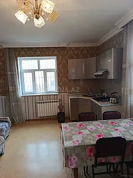 Satılır 5 otaqlı həyət evi 200 m²
