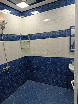 Satılır 5 otaqlı həyət evi 200 m²