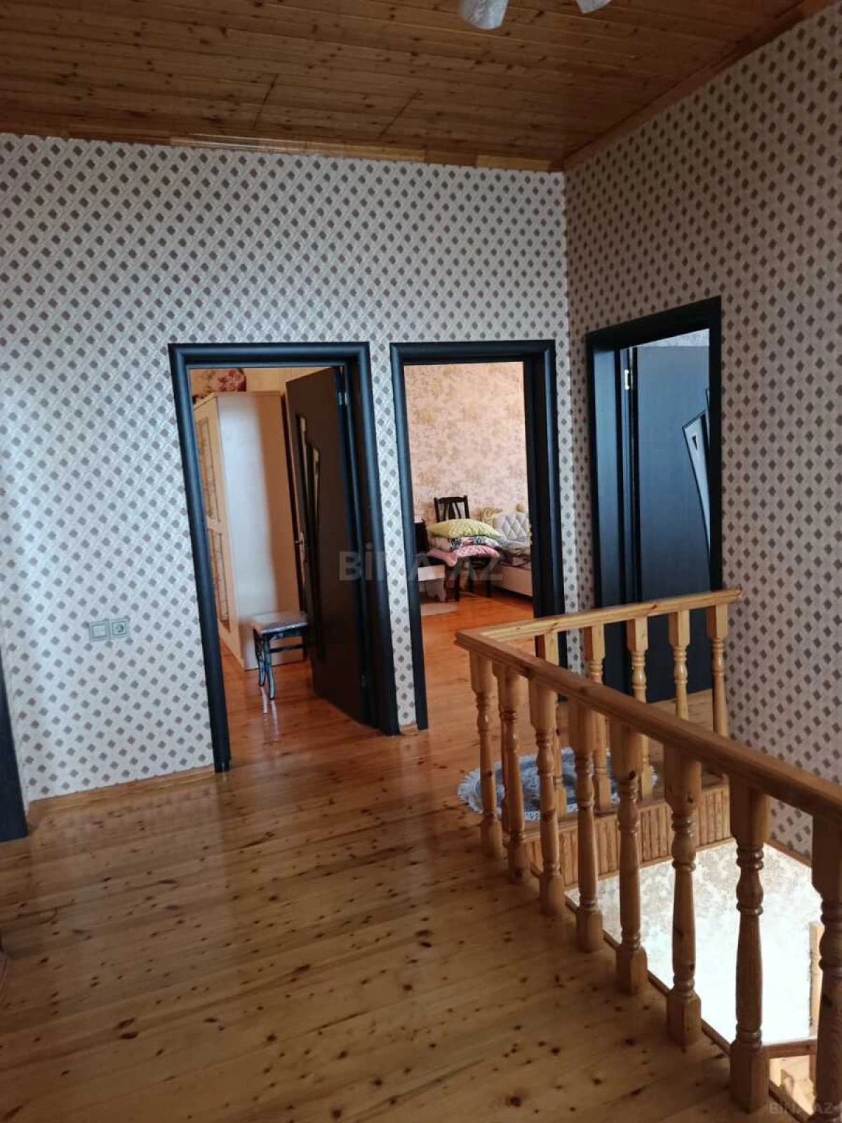 Satılır 5 otaqlı həyət evi 200 m²