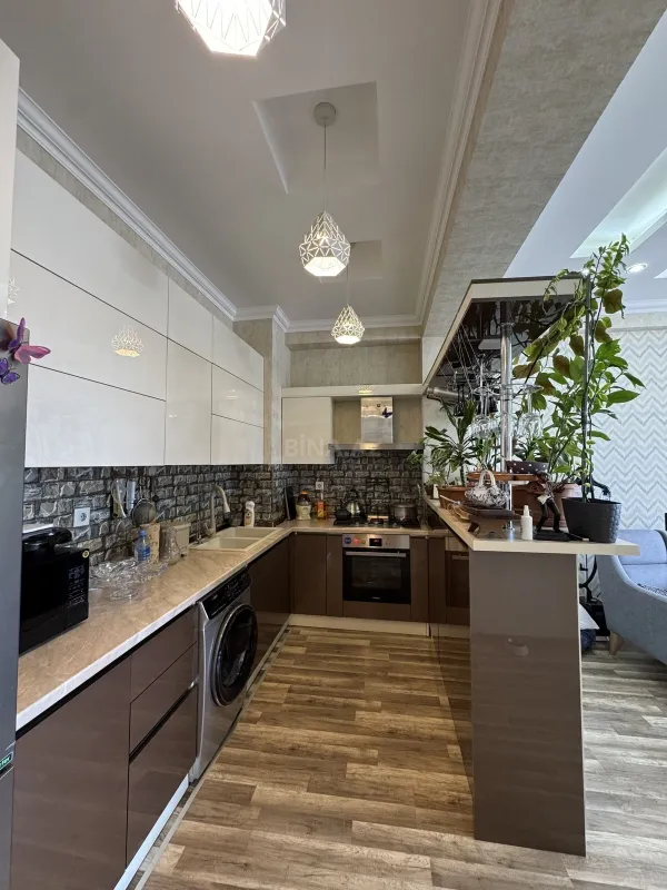 Satılır 3 otaqlı mənzil 80 m²