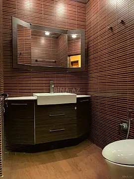 Satılır 4 otaqlı mənzil 115 m²