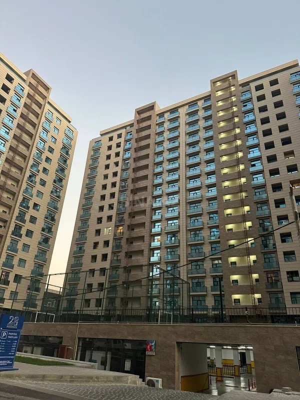 Satılır 3 otaqlı mənzil 95 m²